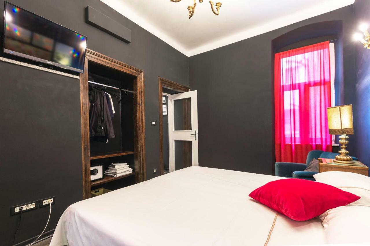 Apartment Korzo Filodrammatica Rijeka Bagian luar foto
